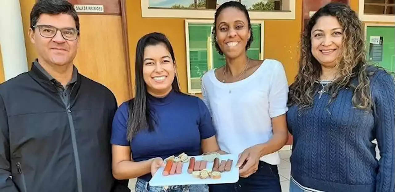 Cientistas da USP desenvolvem pão e salsicha com farinha de larva de mosca
