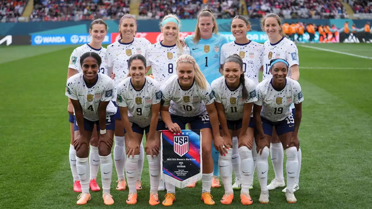 Who is favored to win 2023 World Cup now that USWNT has been eliminated?