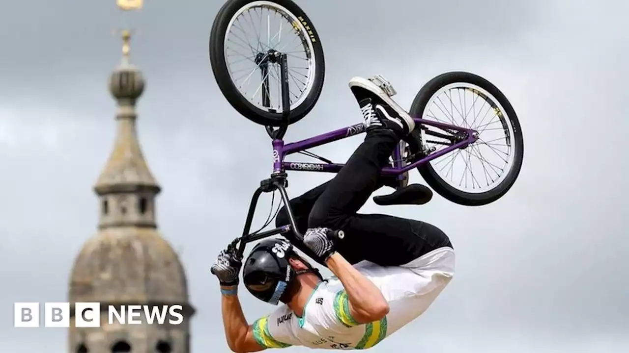 Flips and tricks in BMX freestyle finals at UCI championships