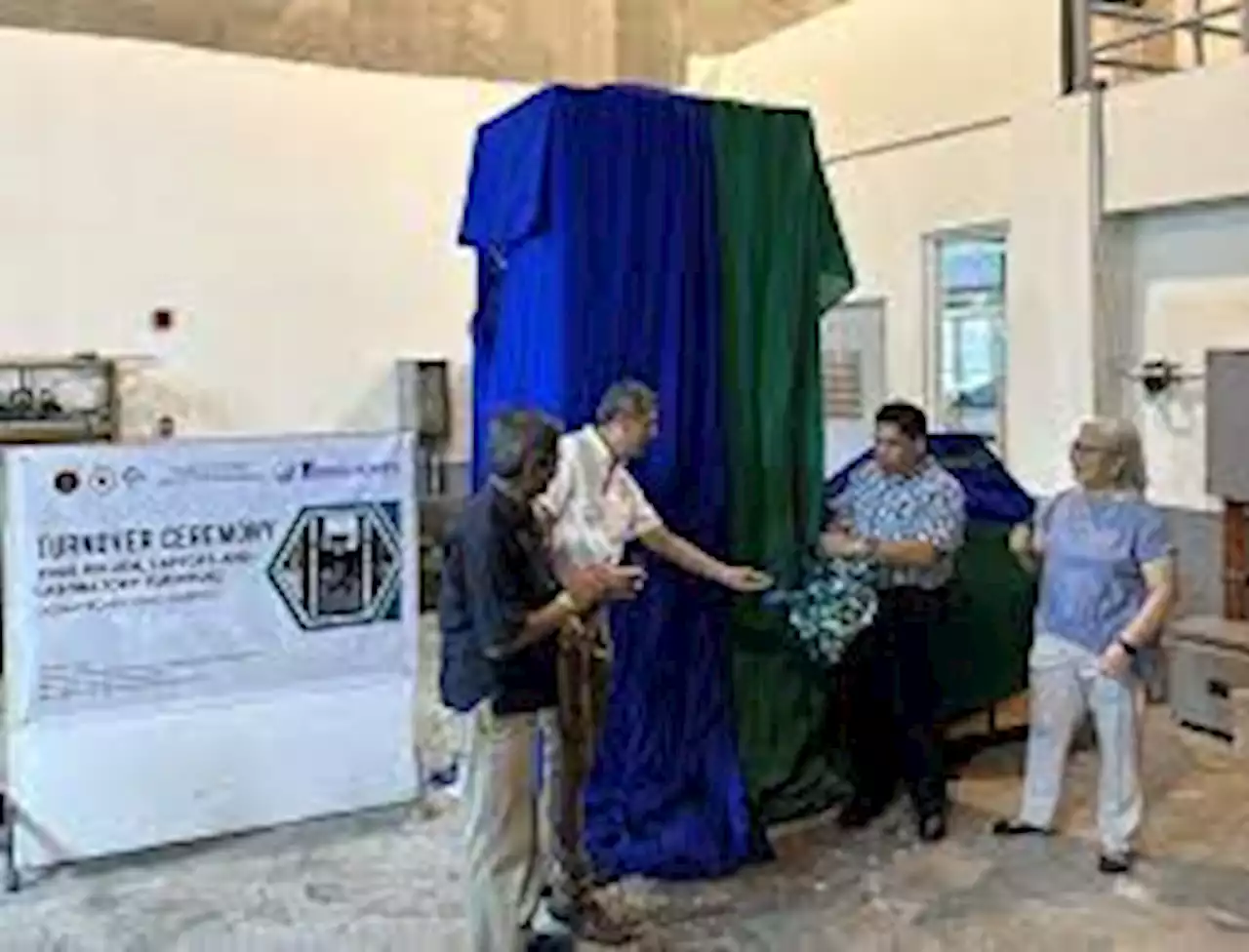 DMCI donates universal testing machine to UP | VG Cabuag