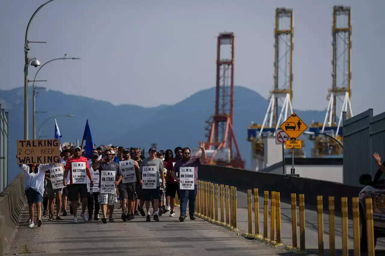 Business groups ask government for labour changes after end of B.C. port dispute