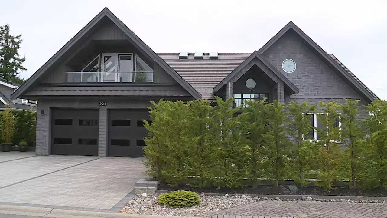 Homeowner without an occupancy permit sues Town of Qualicum Beach