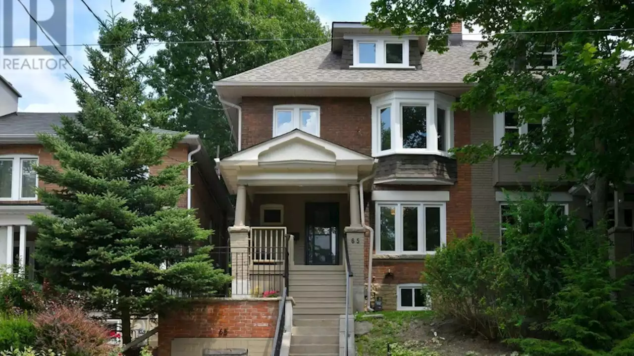 House from Scott Pilgrim vs. The World is for sale in Toronto