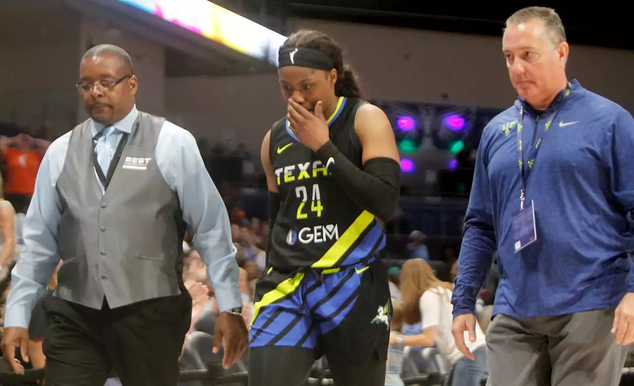 Arike Ogunbowale ejected, could face suspension as sputtering Wings fall to Chicago Sky