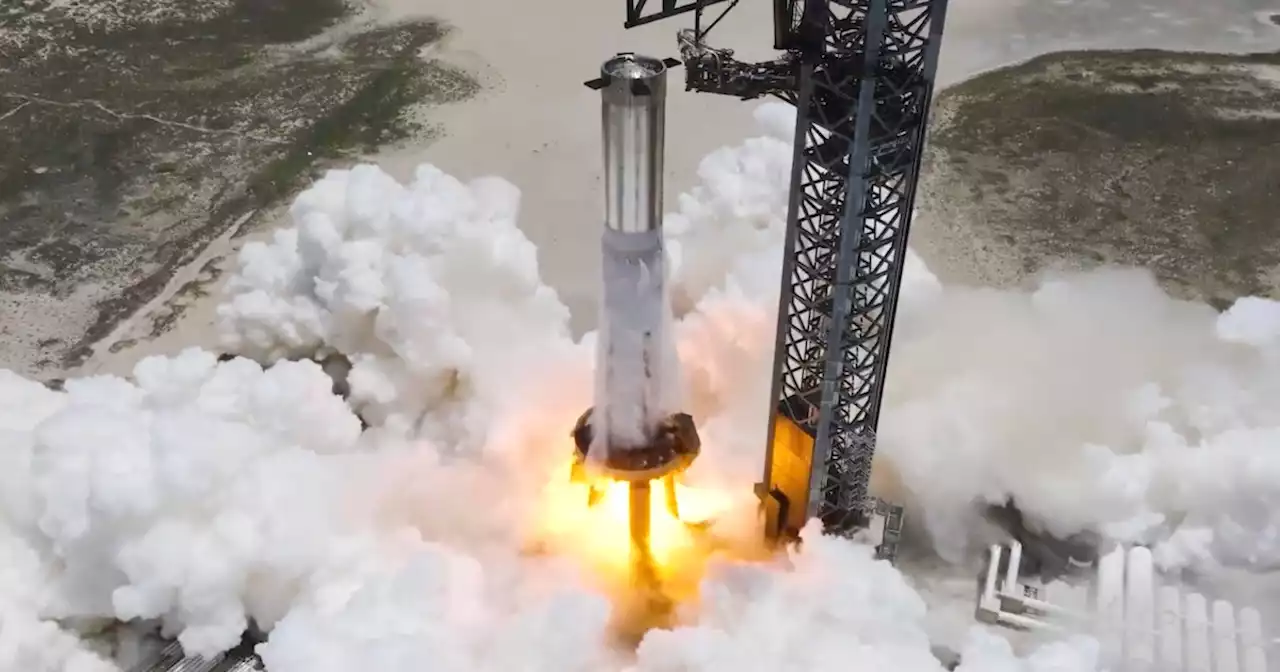 Watch SpaceX test fire the world's most powerful rocket | Digital Trends