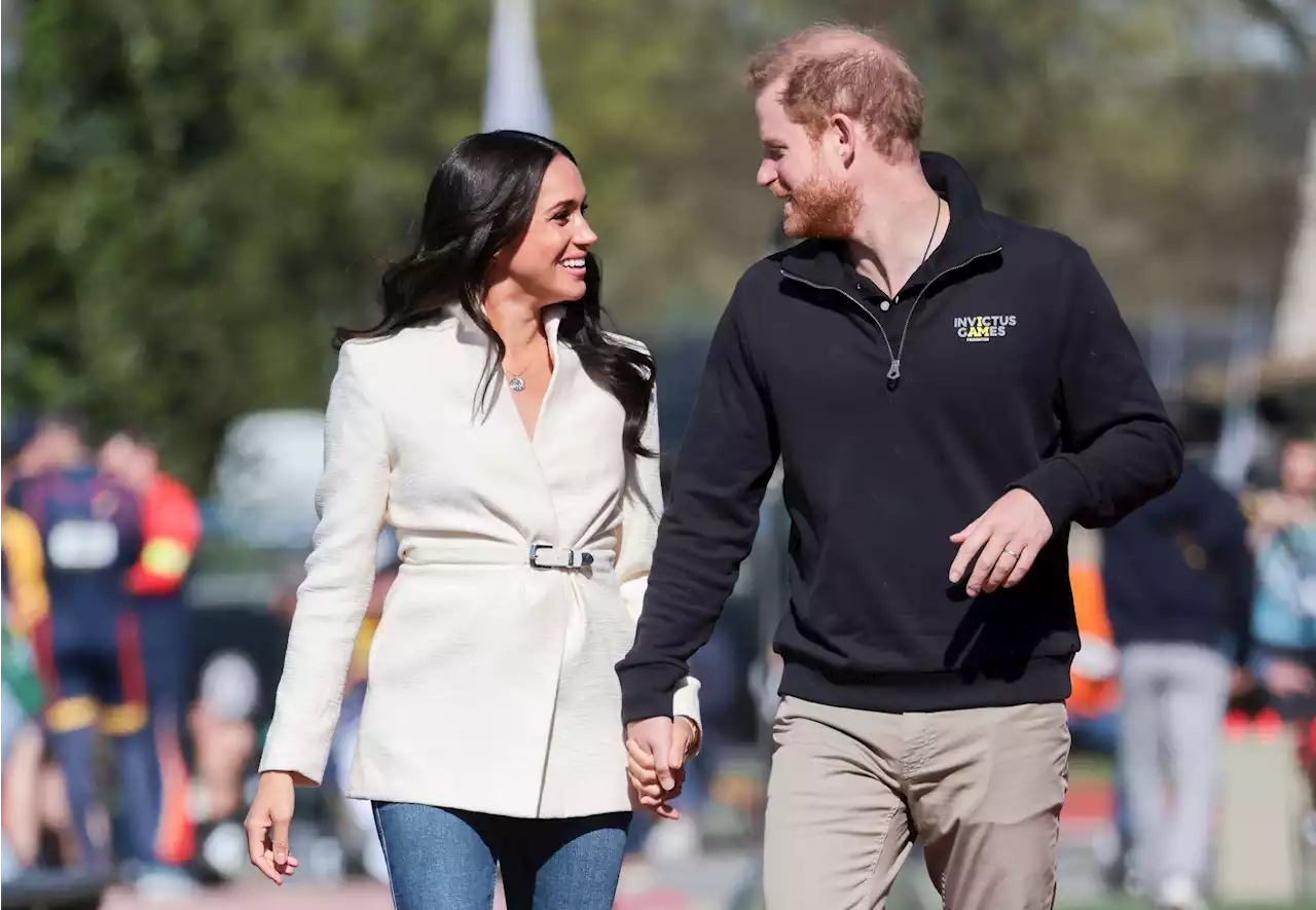 Prince Harry And Meghan Markle Buy Rights To Bestseller ‘Meet Me At The Lake’ For Netflix