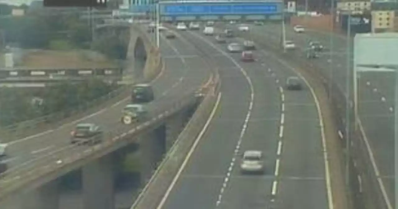 Person hospitalised in Glasgow M8 crash at Kingston Bridge as cops make arrest