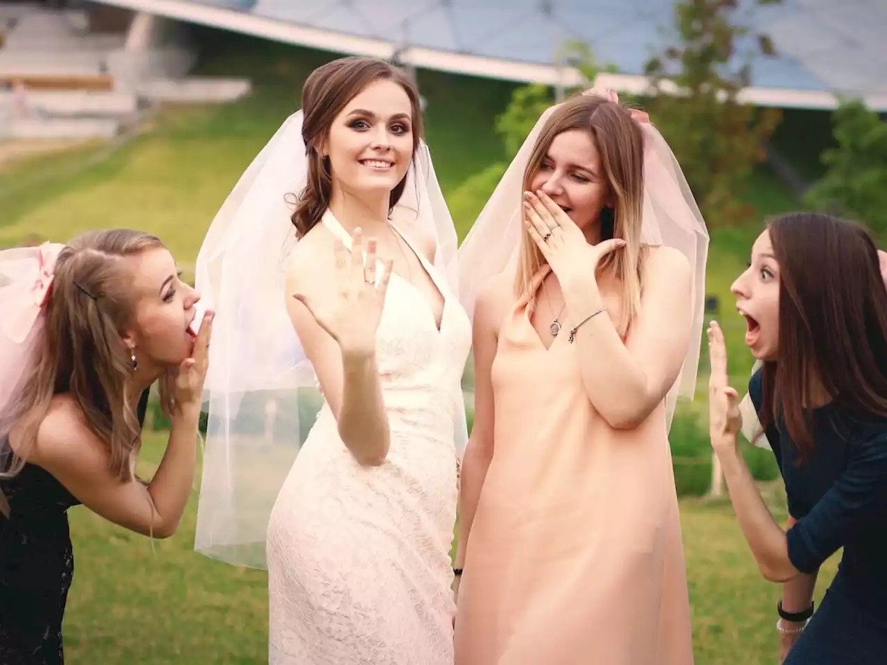 Addio al nubilato: 7 t-shirt perfette per le amiche e per la futura sposa