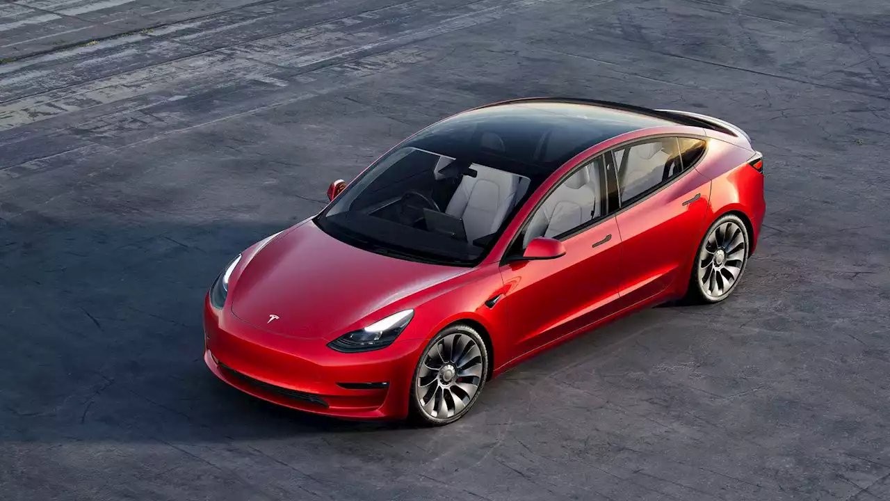 Tesla Encourages California Buyers To Explore Incentives Of Up To $15,000