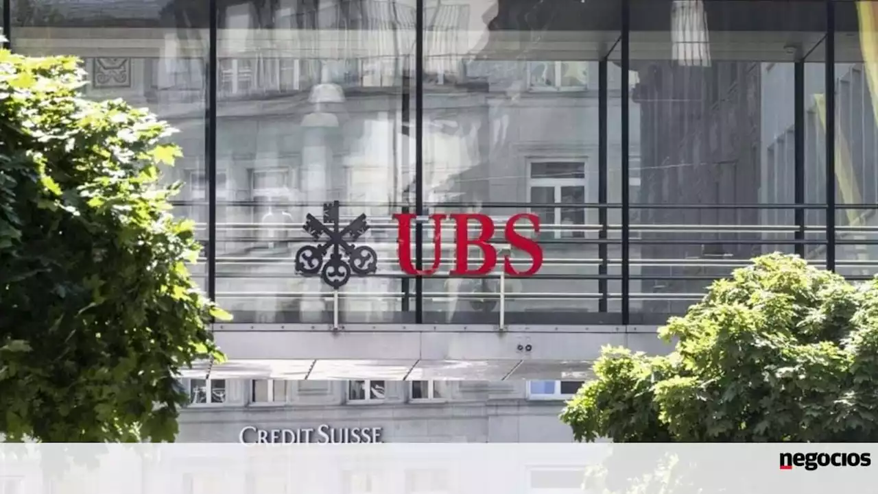 UBS anuncia troca em quase 40 posições de topo após fusão com Credit Suisse