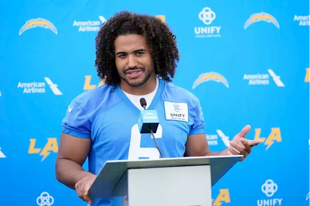 Los Angeles Chargers defensive back Alohi Gilman (32) takes his stance  during an NFL football game against the New England Patriots Sunday, Oct.  31, 2021, in Inglewood, Calif. (AP Photo/Kyusung Gong Stock