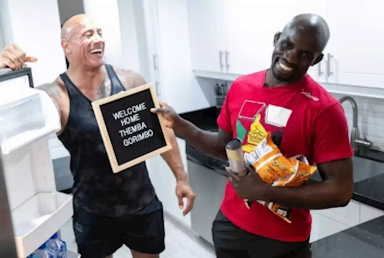 ‘I’ll help’: US actor ‘The Rock’ gifts home to struggling UFC fighter who’d been sleeping in a gym (VIDEO)