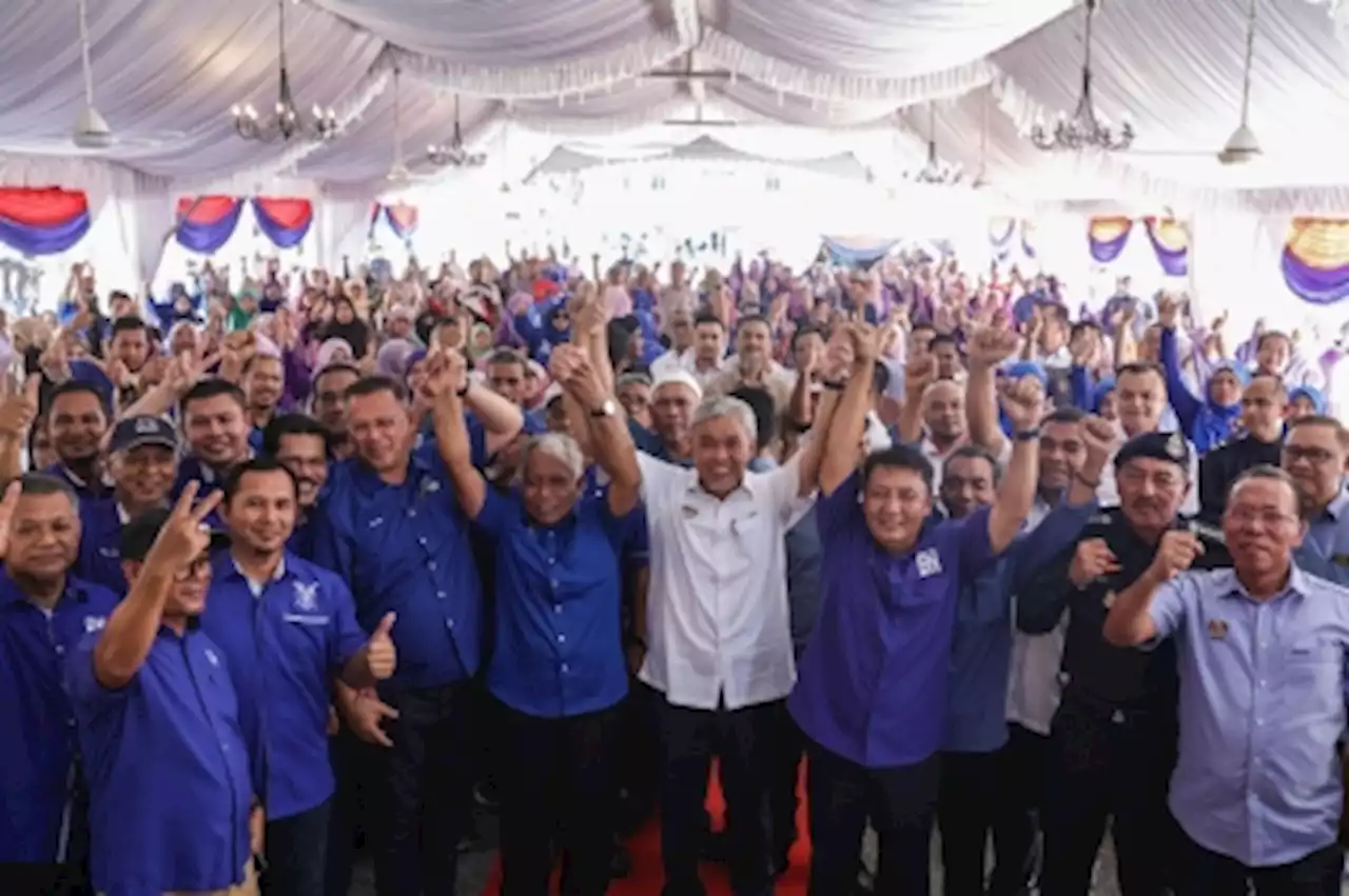 Zahid: Well-maintained rural roads, PPRT homes if BN-Pakatan governs Kelantan