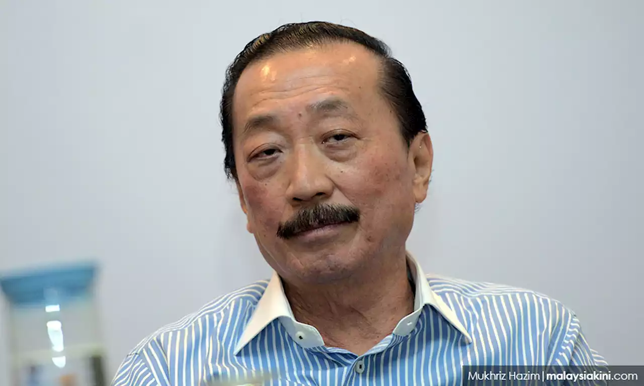 Vincent Tan demands Sanusi to apologise, pay RM200m