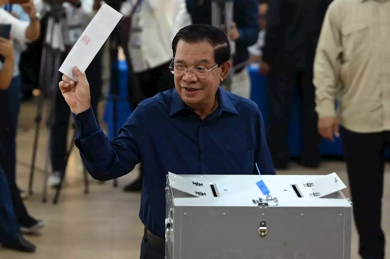 Cambodian king to appoint Hun Sen's son as new PM