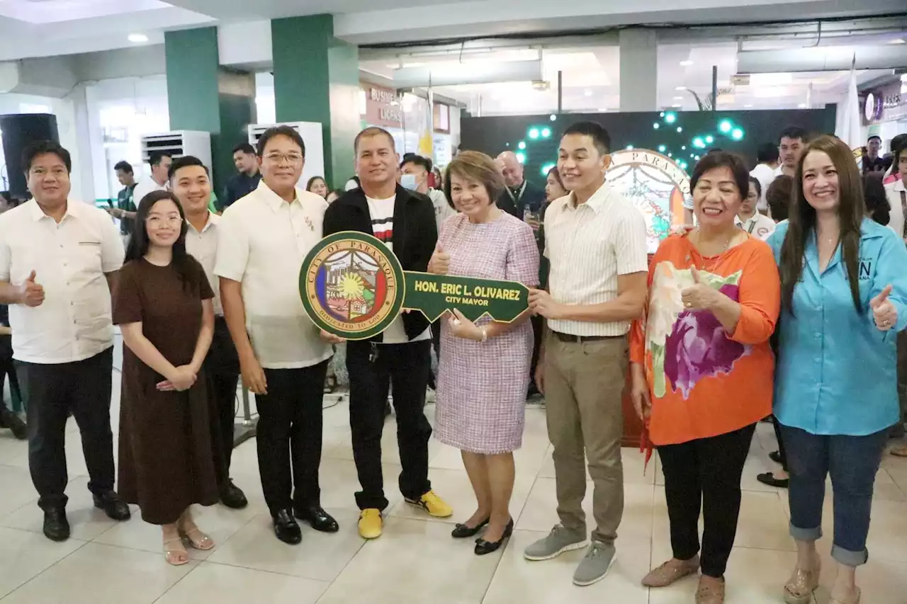 Parañaque LGU donates emergency vehicles to barangay health response teams