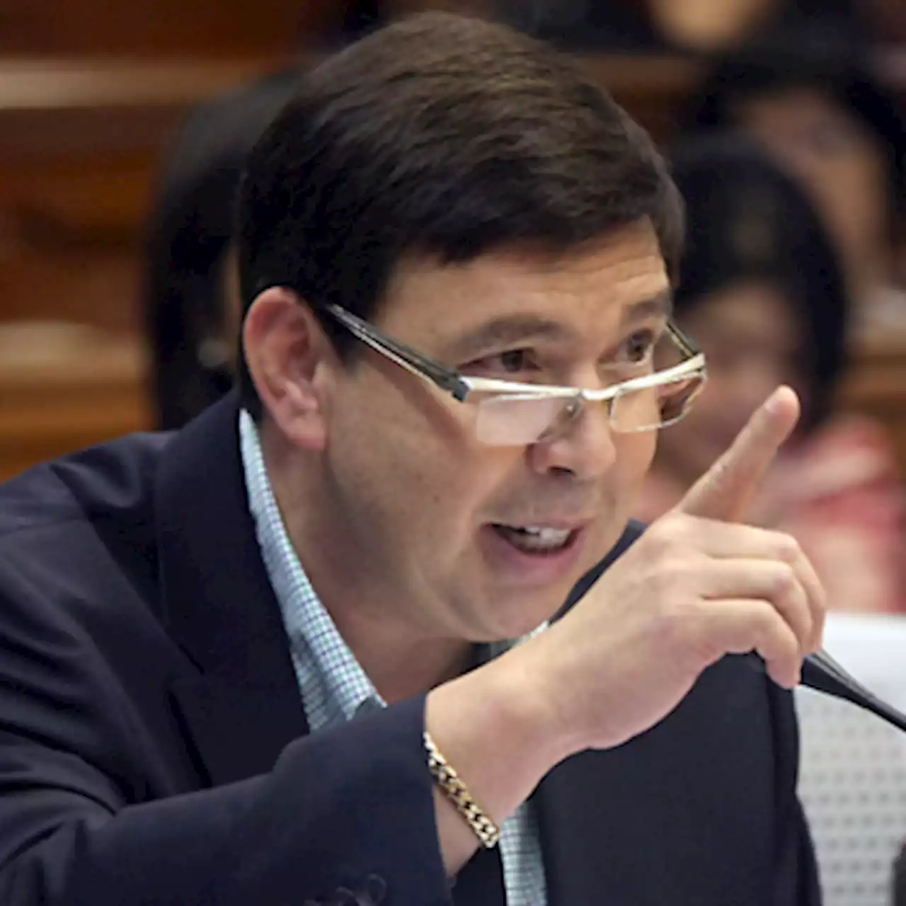 Recto: PH to borrow P4b daily for 2024 budget