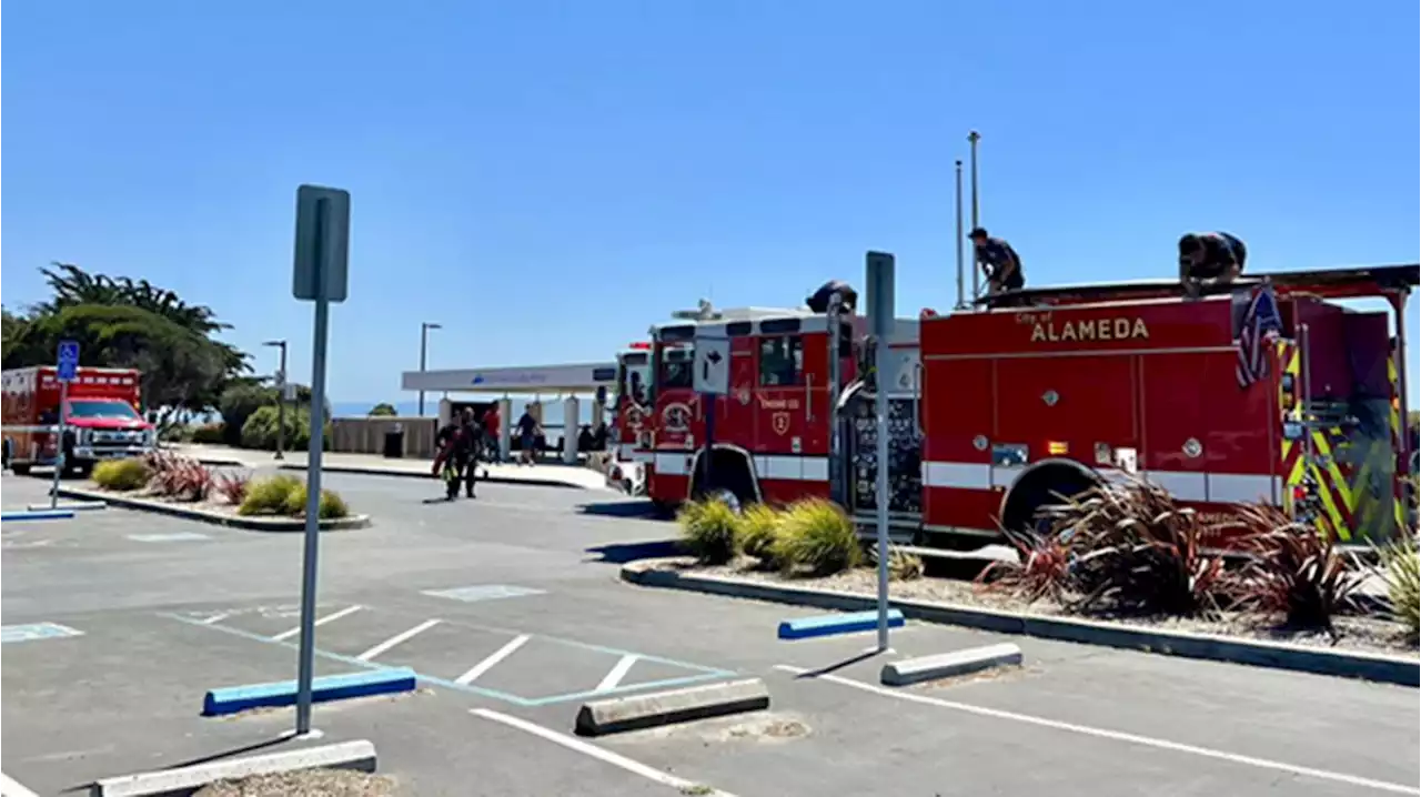 Man dies from heart attack after water rescue off Alameda