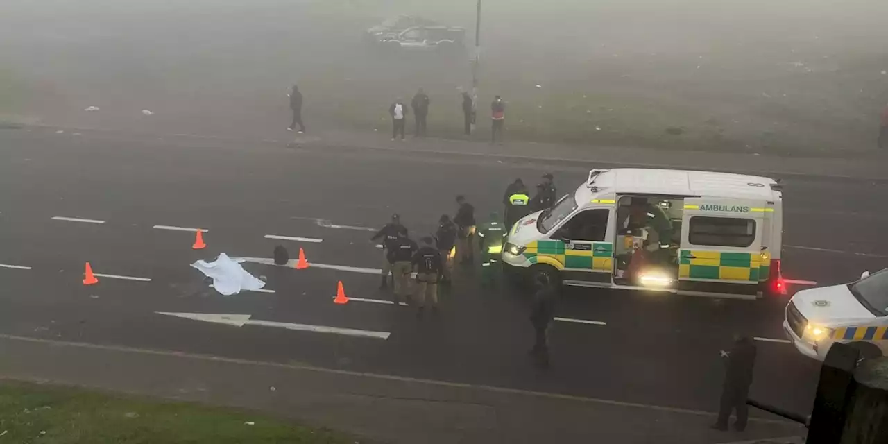 LIVE | One person shot dead, three injured during violent taxi strike in Cape Town | News24