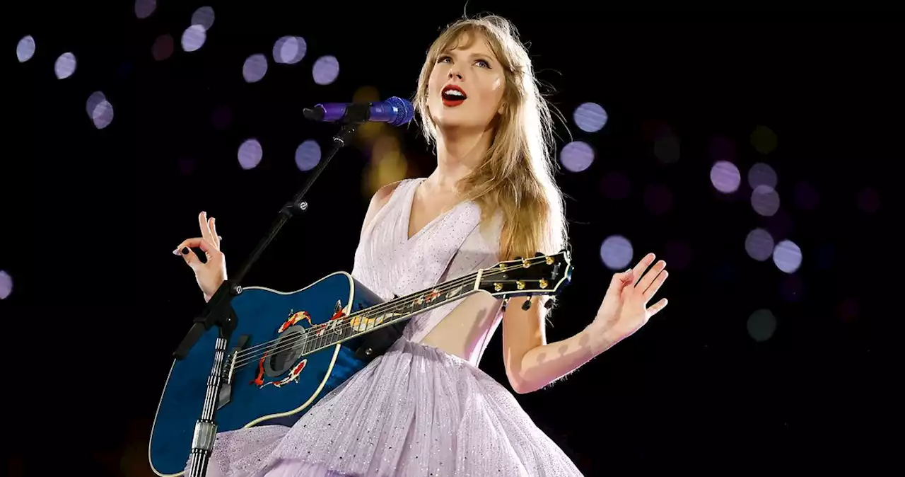 Taylor Swift Sang ‘Death by a Thousand Cuts’ for the Writer who Inspired It