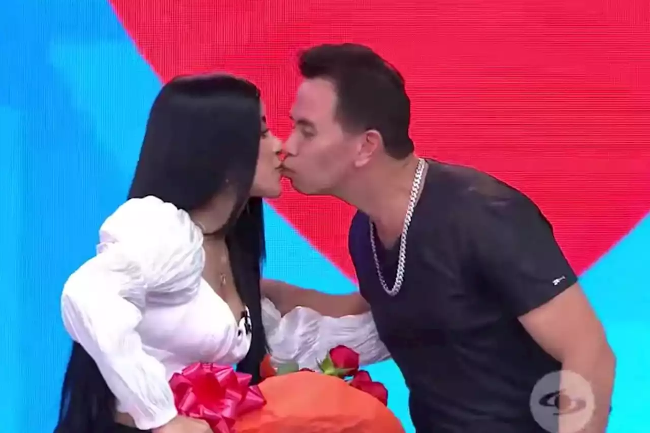 Primer beso de la novia de Jhonny Rivera fue con un famoso; Jenny López nunca tuvo novio - Pulzo