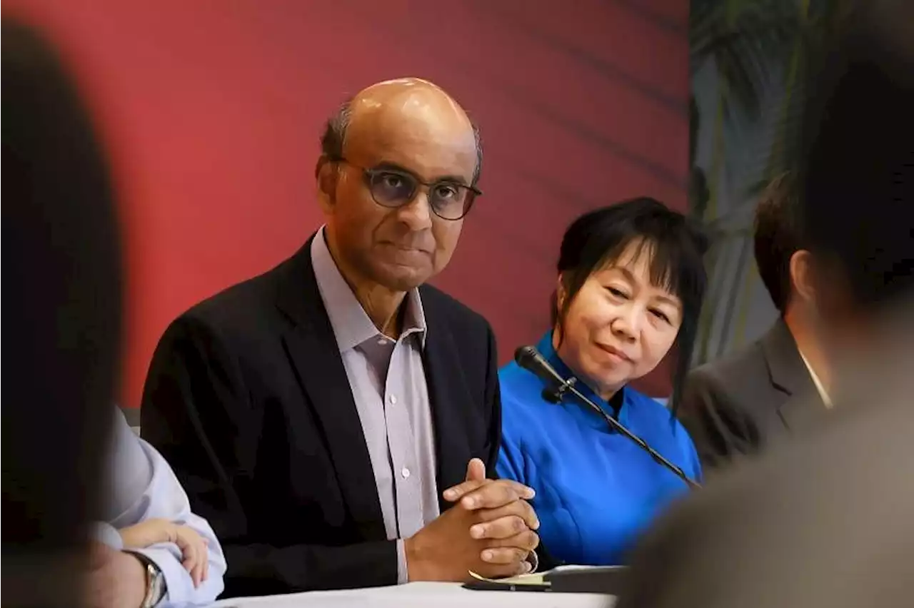 Tharman Shanmugaratnam submits presidential election eligibility forms