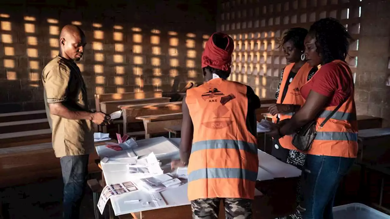 Voters in Central African Republic overwhelmingly back new constitution