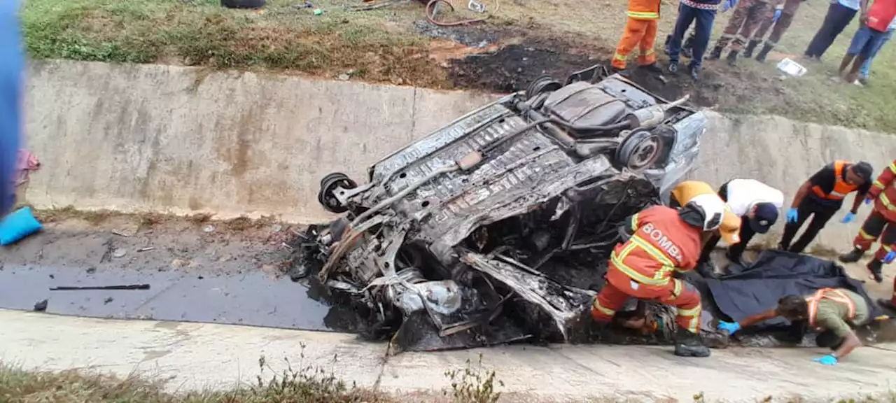 Empat rentung dalam kebakaran kereta di WCE