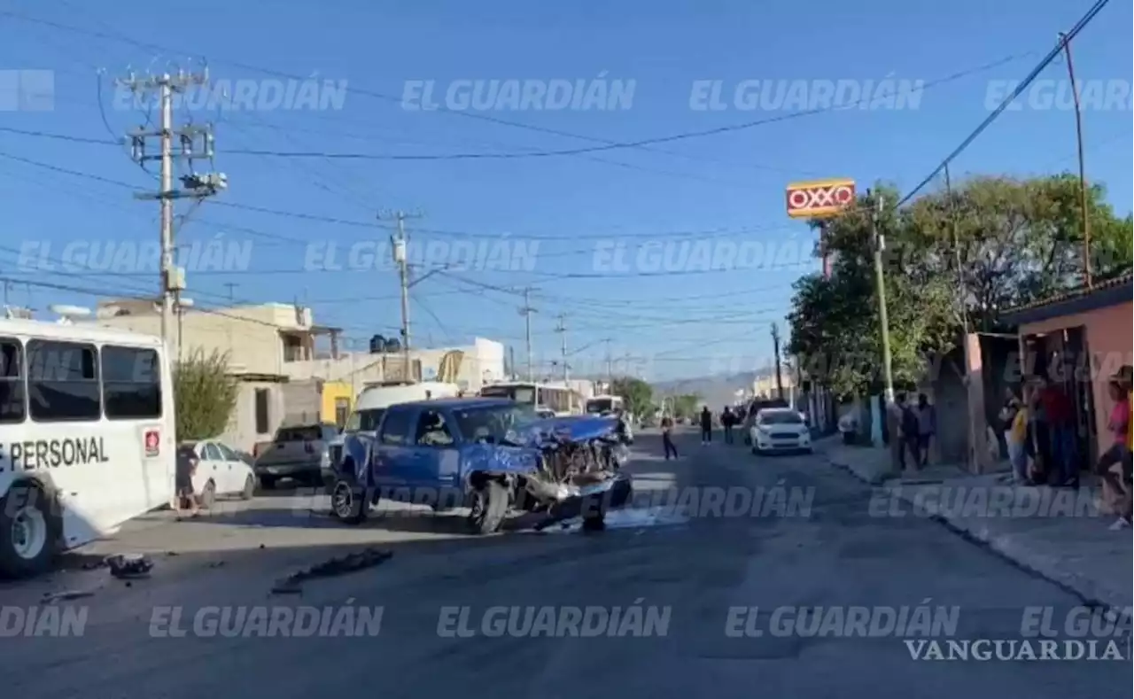 Joven presuntamente alcoholizado provoca accidente en colonia Teresitas de Saltillo