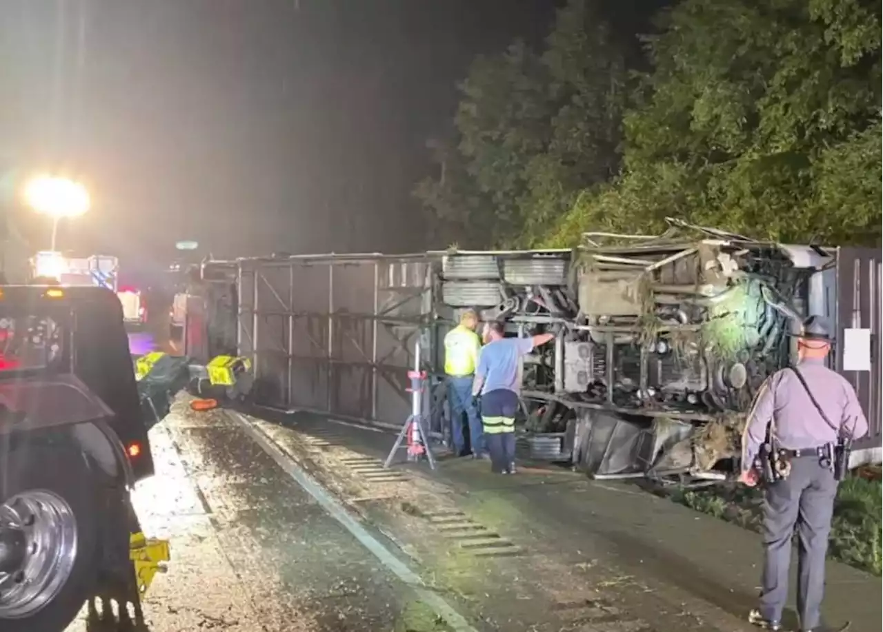 At least 3 dead in bus crash on Pennsylvania interstate, authorities say