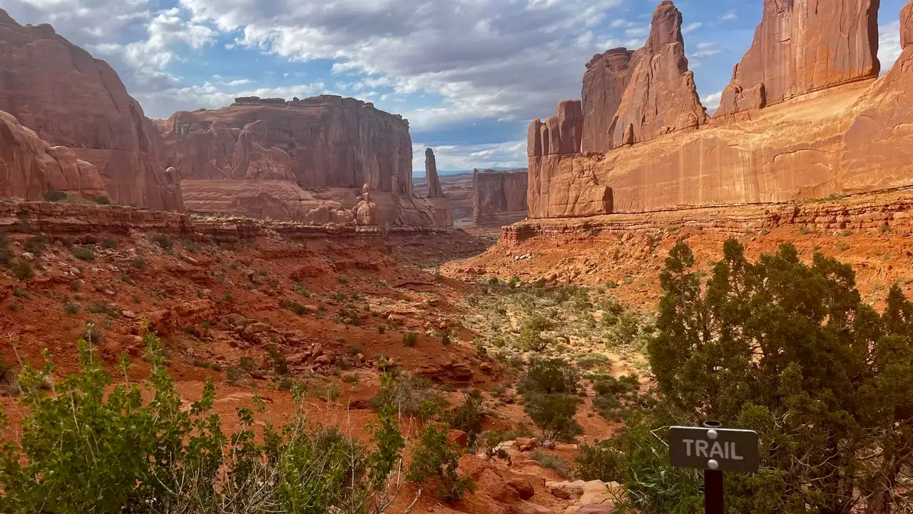 Man Dies of Heat Stroke in Utah's Arches National Park While Spreading Father's Ashes