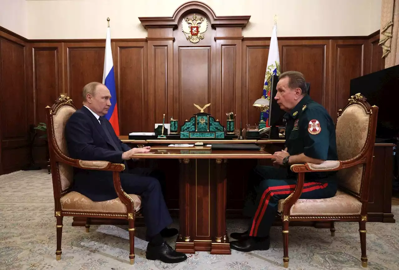 Putin reinforces Rosgvardia troops with heavy armor after Wagner coup