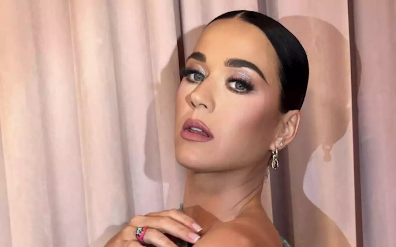 Russell Brand Opens Up About 'Chaotic' Marriage To Katy Perry | Stellar