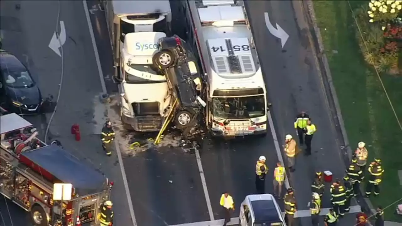 Crews on scene of serious crash in Havertown, Pa.