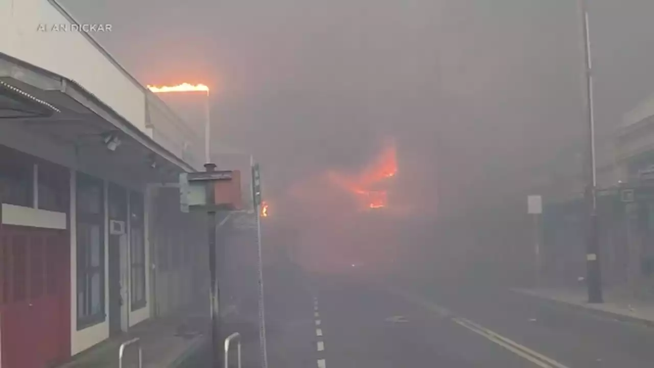 Wildfire in Hawaii's Popular Tourist Area Forces Evacuations; 6 Dead