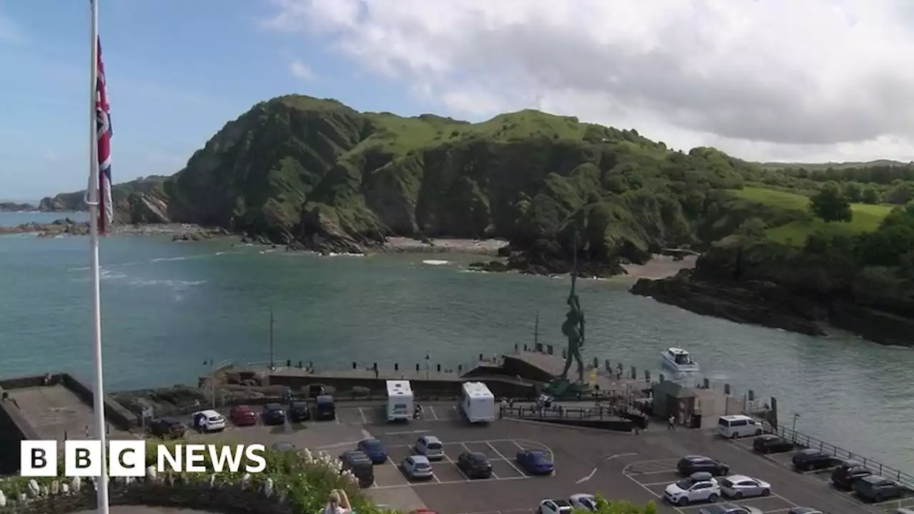 Warning after child swept into sea at Ilfracombe Harbour