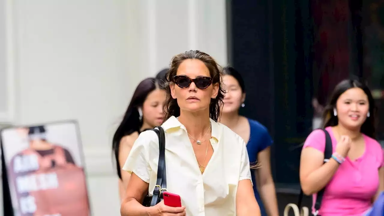 Katie Holmes Navigates Manhattan In A Pair Of Leprechaun Loafers