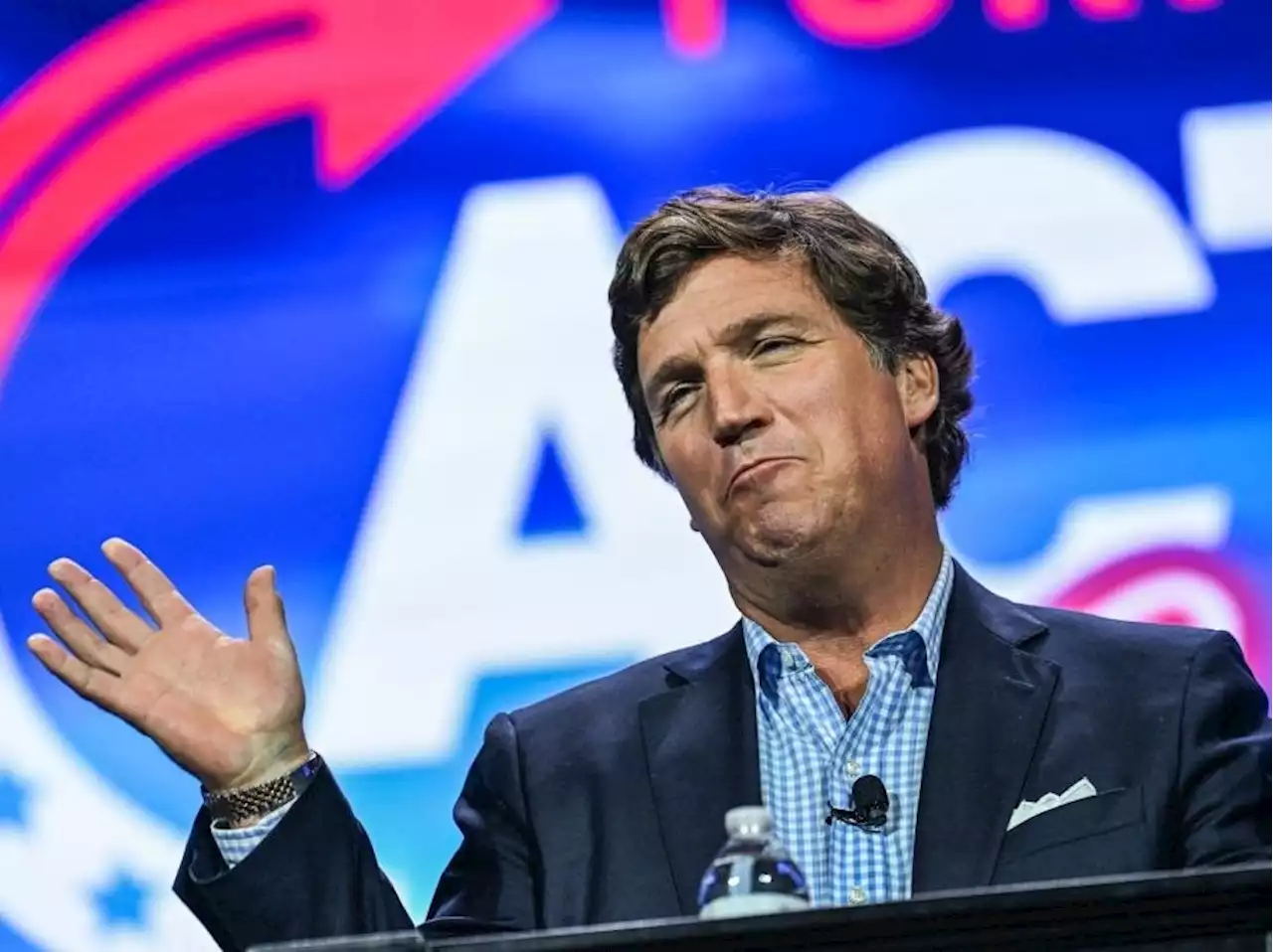 'NO-NONSENSE GUY': Joe Rogan believes Tucker Carlson could be future president