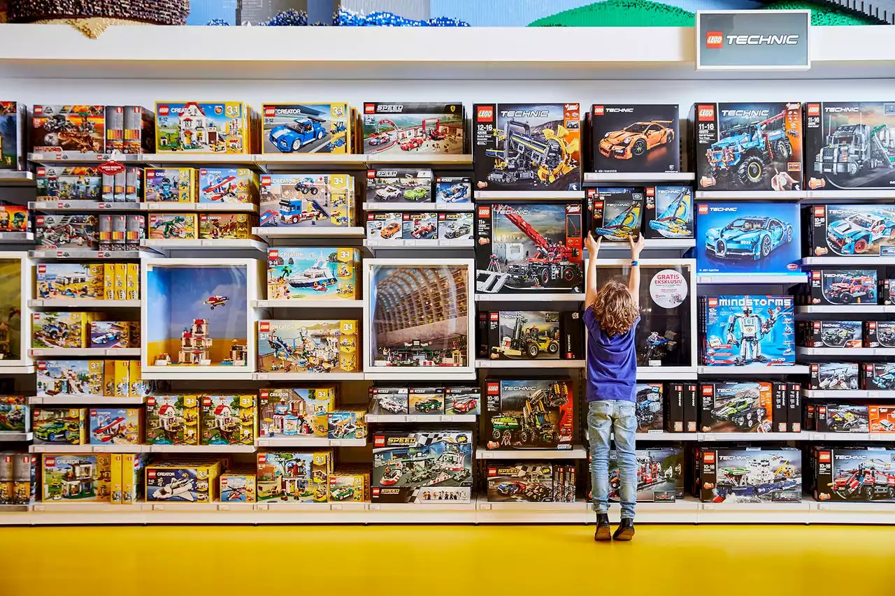 Lego Store Grand Opening at Crocker Park Offers Newest Lego Sets