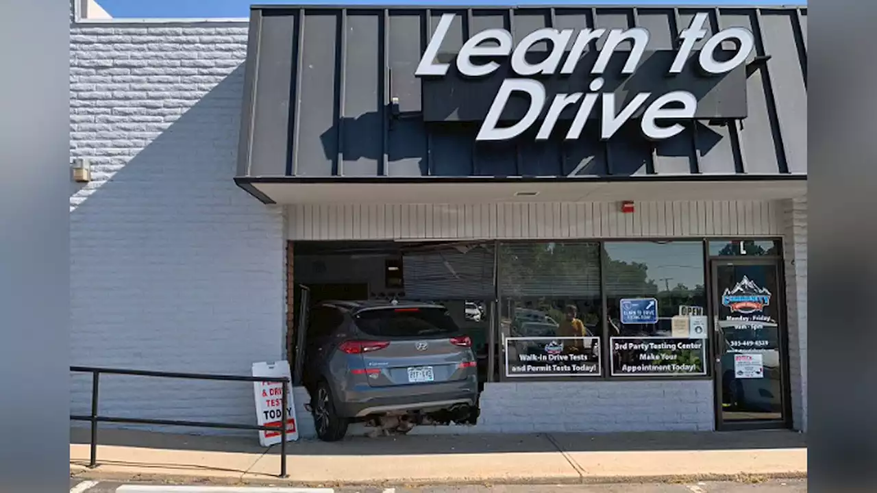 Instructor crashes car into Lakewood driving school