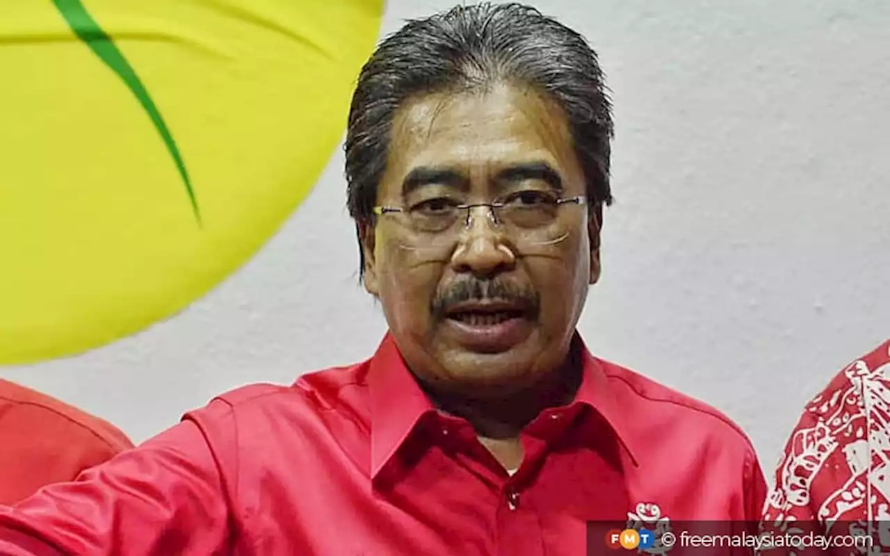 Improve states’ contribution to national GDP first, Johari tells PAS leaders