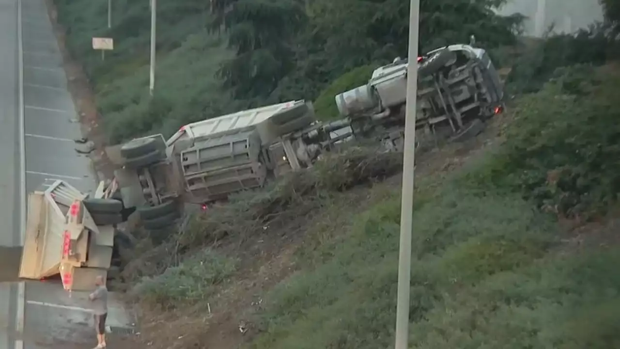 Big rig overturns in multi-vehicle crash, spills load of gravel onto 210 Freeway in Pasadena