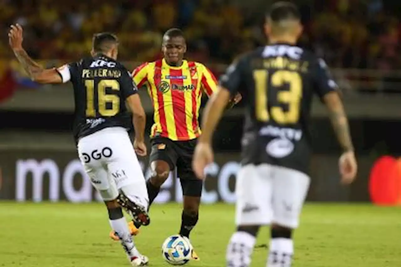 Ind. Del Valle y Pereira empatan 1-1 en Ecuador: así fueron los goles