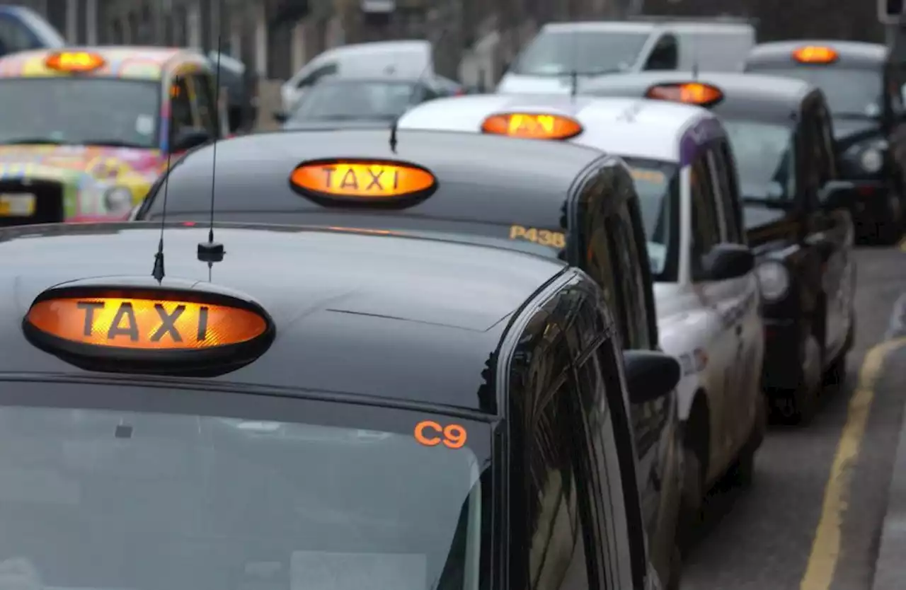 Licensing chiefs decide to keep Glasgow taxi driver test