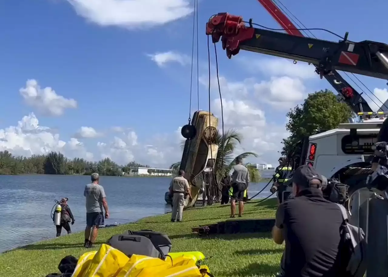 Mergulhadores encontram 32 carros submersos em lago nos EUA; vídeo