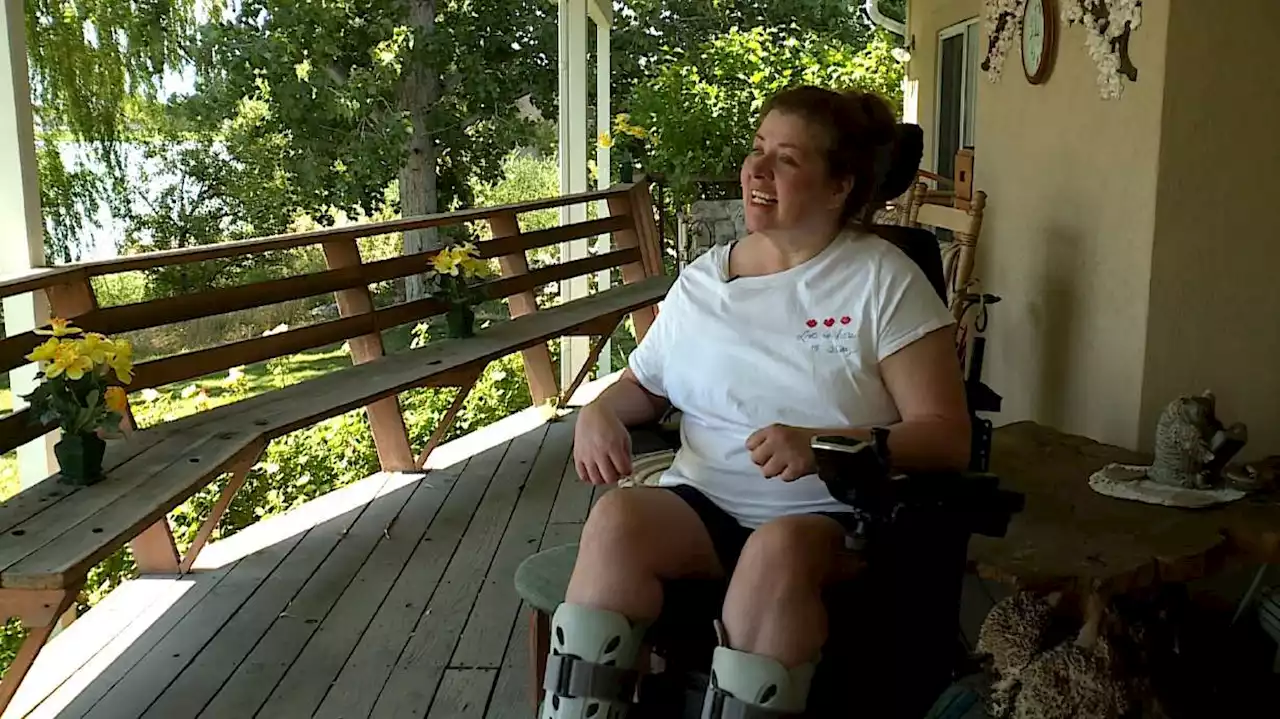 Woman in Wheelchair Rescued from Lake, Calls Man an 'Angel'