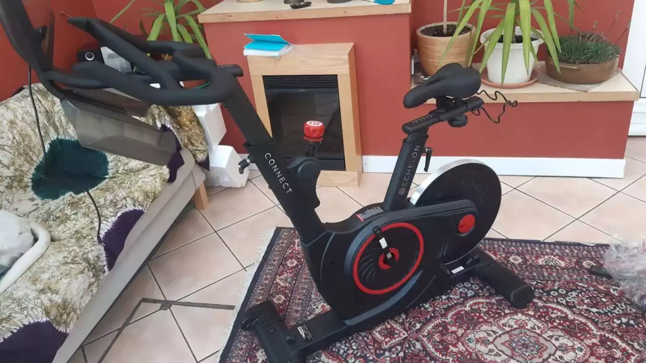 Save $700 on the versatile Echelon Connect EX5s exercise bike