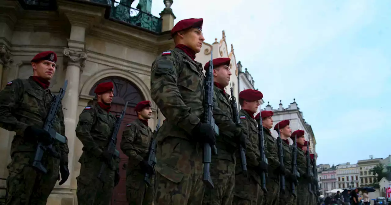 La Pologne va déployer 2 000 soldats supplémentaires à la frontière biélorusse