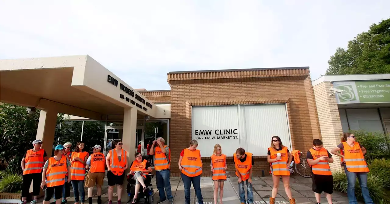 How Fake Abortion Clinics Target People Seeking Abortion Care in Person and Online