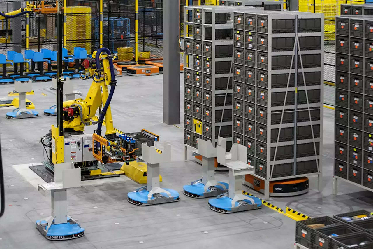 Amazon bringing its robots to Australia’s biggest warehouse